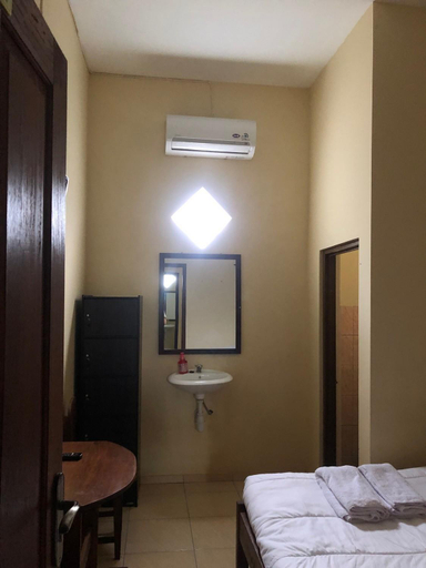 Bedroom 14