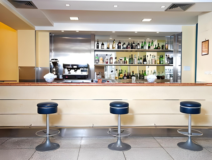 Food & Drinks 5, Albergo Mediterraneo, Palermo