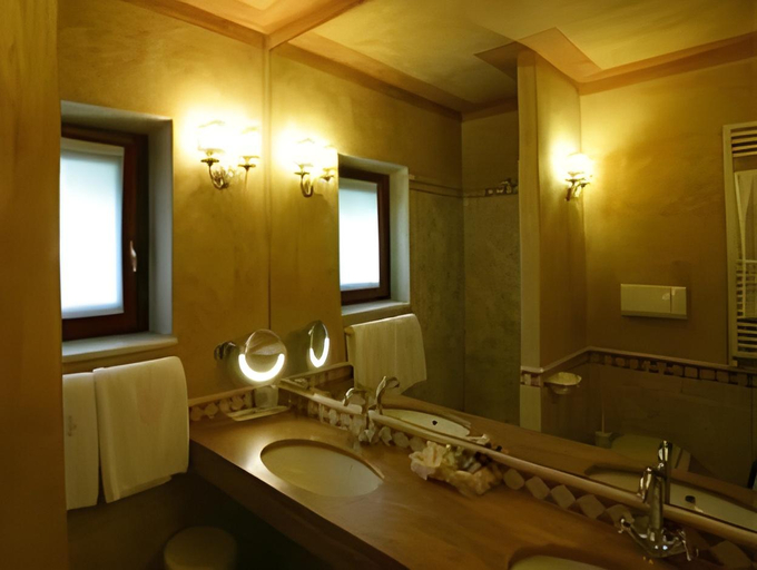 Bathroom 5, Relais Mont Blanc Hotel & Spa, Aosta