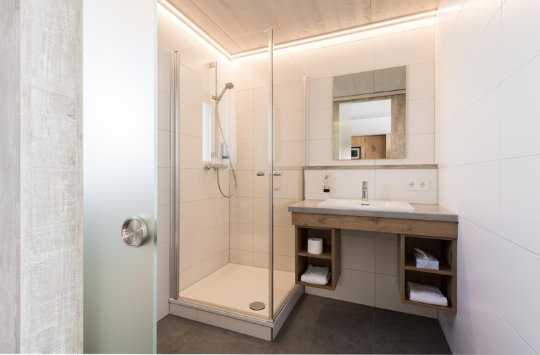 Bathroom, OHO Rooms Herrenberg Digital Access Only, Böblingen