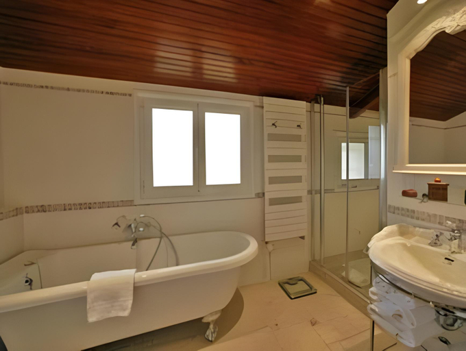 Bathroom 4, Les Hortensias du Lac - Fontenille Collection, Landes