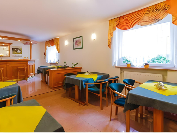 Food & Drinks, FLORIAN - tuz przy plazy, Koszalin