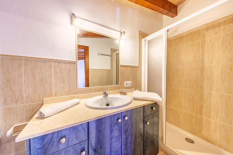 Shower 2, Villa Mala Garbo by Sealand Villas, Baleares