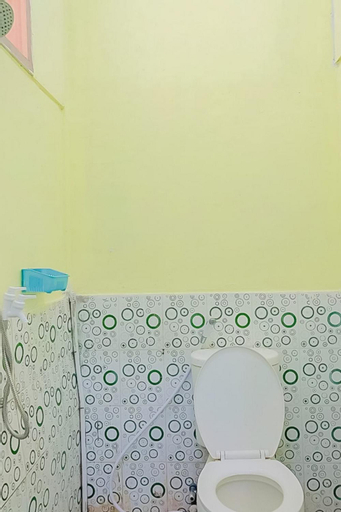 Bedroom 5, AA BUNGSU Syariah Balekambang Ciletuh Sukabumi RedPartner, Sukabumi