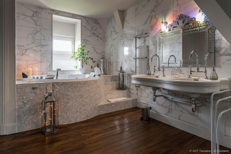 Bathroom 4, Villa Alecya, Indre-et-Loire