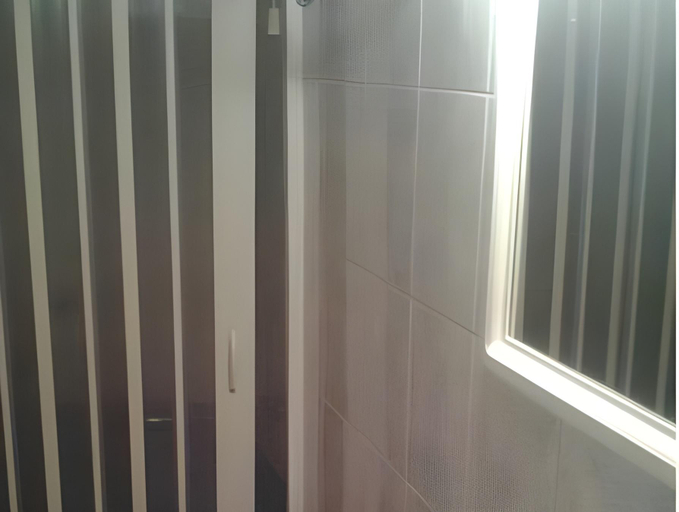 Bathroom 2, Okeanis II, Crete