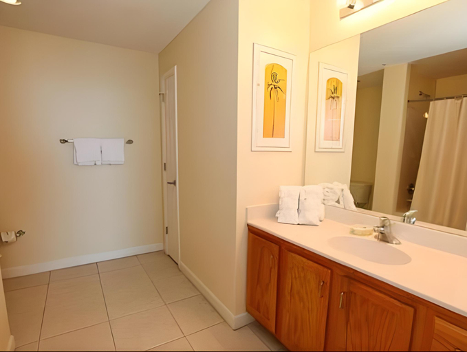 Bathroom 4, Sterling Reef Hotel, Bay