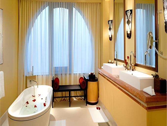 Bathroom 5, Djibouti Palace Kempinski Hotel, Djibouti