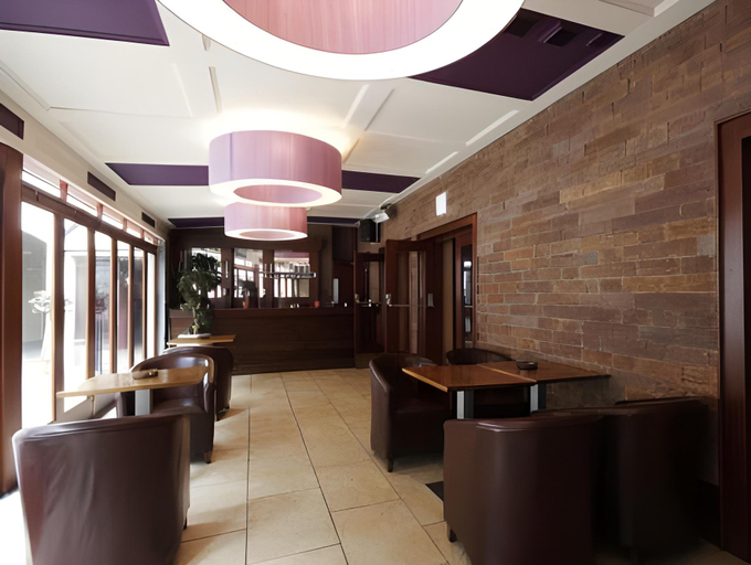 Others 5, Tralee Benners Hotel