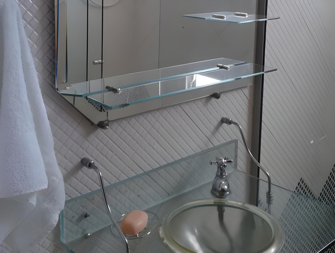 Bathroom 4, Rio Way Beach, Rio de Janeiro