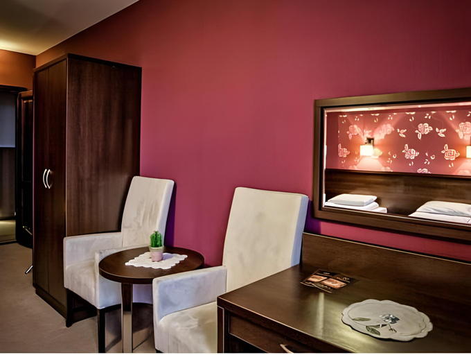 Bedroom, Hotel Coloseum, Jarosław