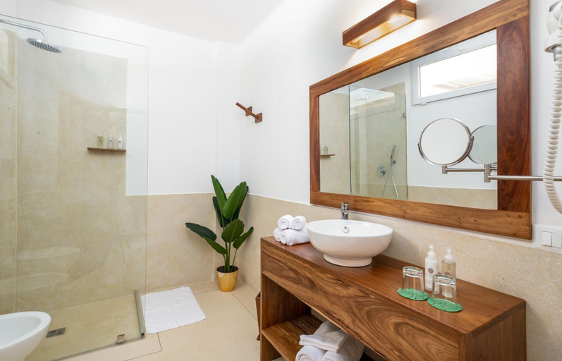 Bathroom 2, Imaara Beach Resort & Restaurant, Kaskazini 'B'