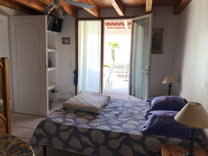 Bedroom 3, CHAMBRE HOTES CARPE DIEM, Haute-Corse
