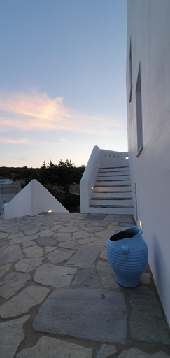 Others 4, Sarakiniko Rooms, South Aegean