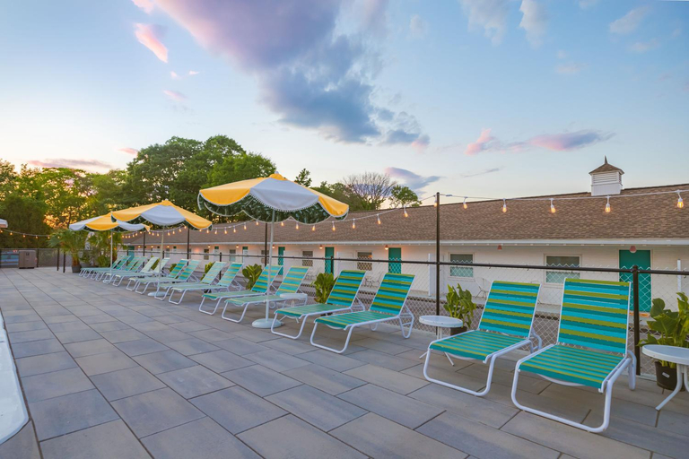 Sport & Beauty 2, Rye Motor Inn - Oceanfront, Walk to Beach, Rockingham