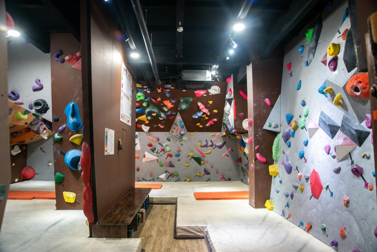 Others 4, CLIMB INN COCOMO, Sumoto
