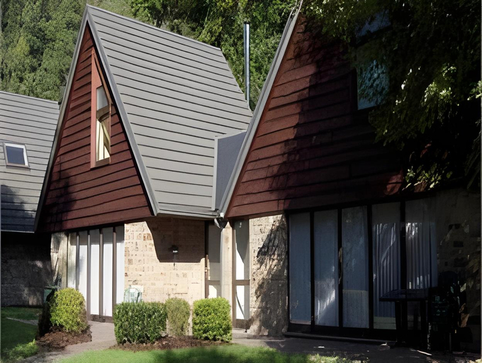 Exterior 5