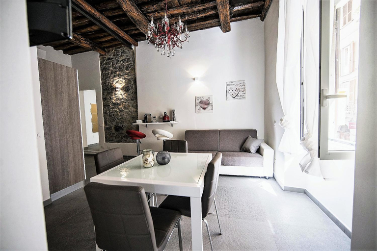 Others 5, La casa di Gio' 295 Apartments, La Spezia