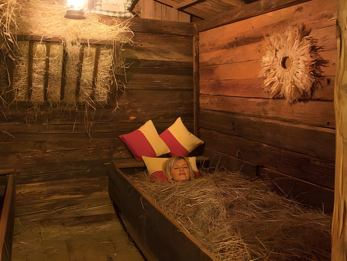 Bedroom 3, Hotel Kristall, Bolzano