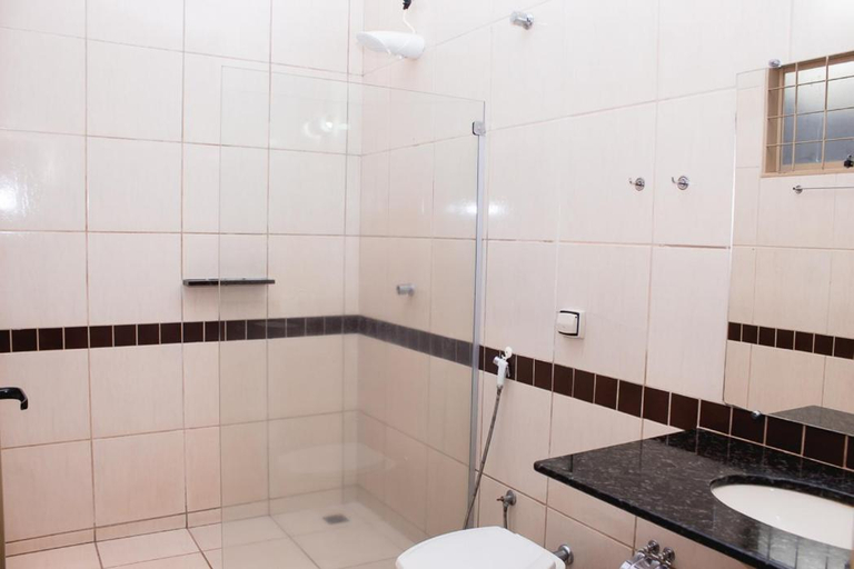 Bathroom 5, HOTEL CASA GRANDE, Iturama