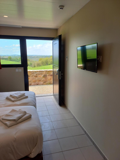 Bedroom 5, Logis Hotel et Restaurant La Croix de Mille, Tarn