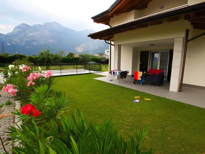 Others 3, AB&C Arco Bed And Camping, Trento