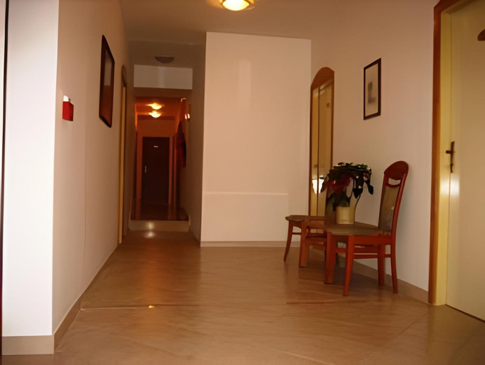 Public Area 3, Villa Daniela, Bol