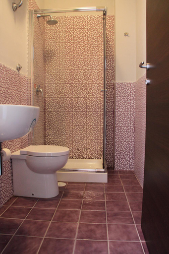 Bathroom 4, Hostel of the Sun, Napoli