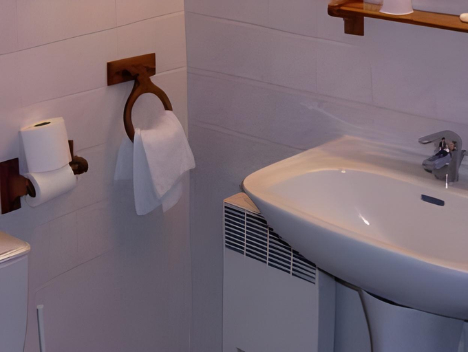 Bathroom 3, Hotel Marjolaine, Charente