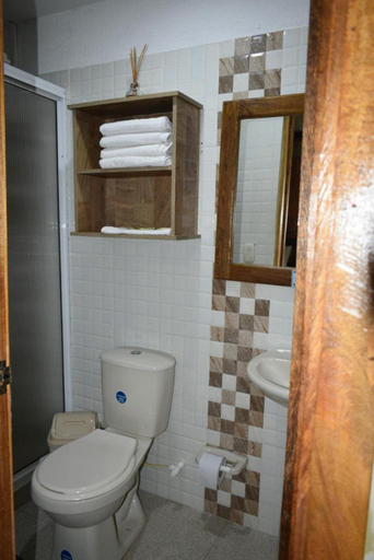 Bathroom 3, Finca Hotel Villa Mariana, Montenegro