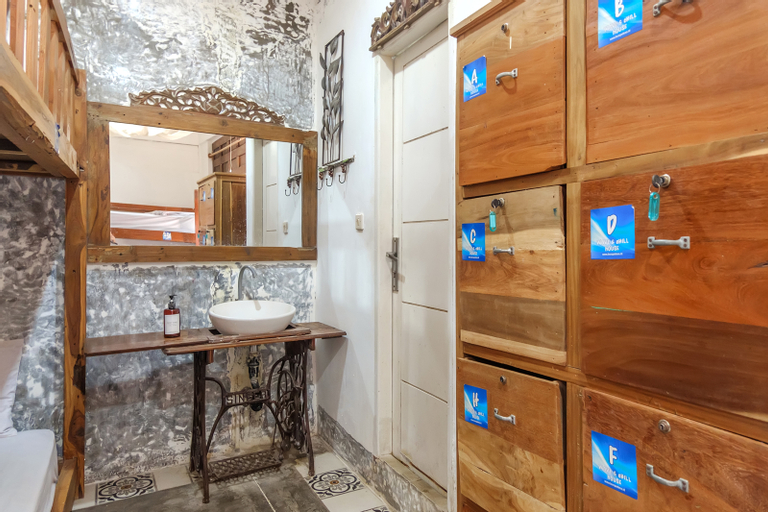 Bathroom 7