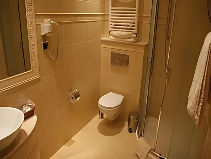 Bathroom 5, Diament Arsenal Palace, Siemianowice Śląskie