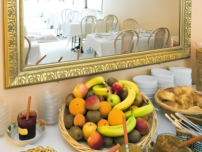 Food & Drinks 5, Logis Hotel Le Plantagenet, Indre-et-Loire