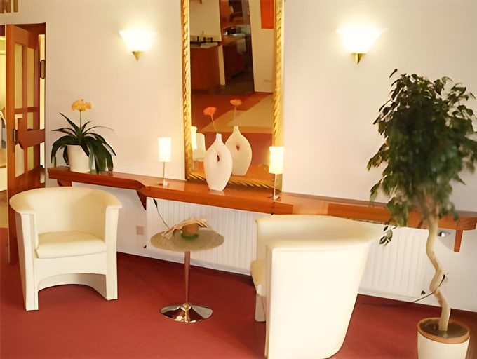 Others 5, Seehotel Losheim, Merzig-Wadern