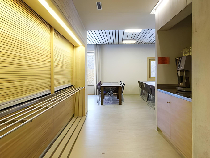 Others 5, Scuol Youth Hostel, Inn