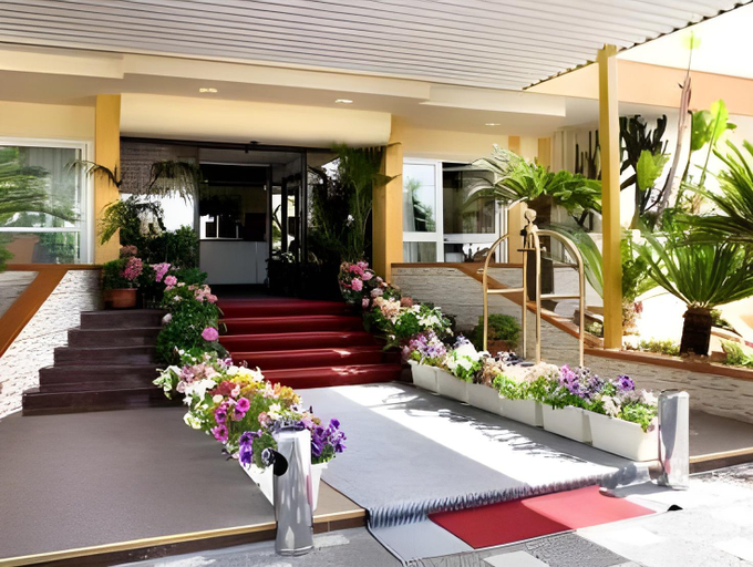 Others 4, Hotel Villa, Barletta-Andria-Trani