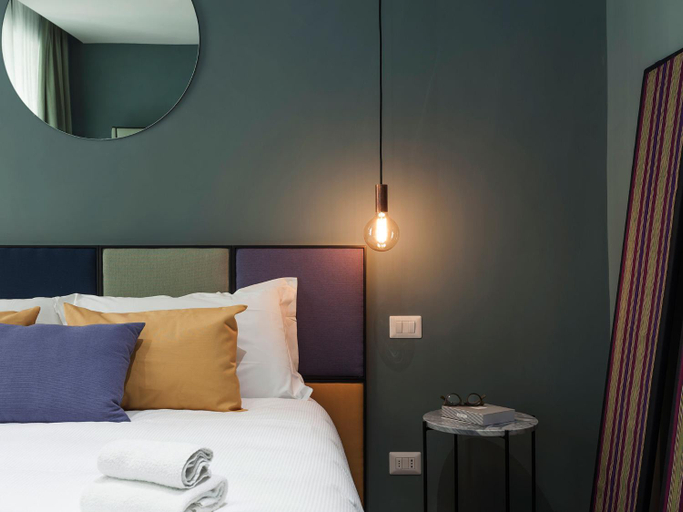 Bedroom 3, Tornabuoni Place, Florence