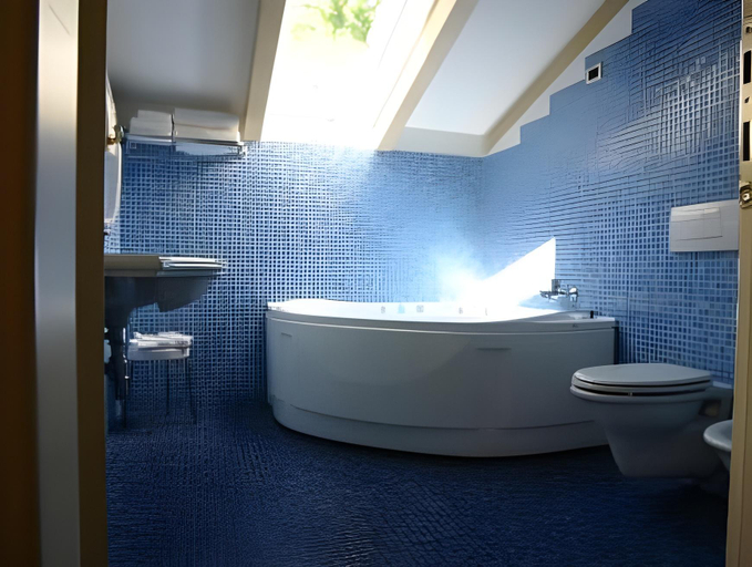 Bathroom 3, Hotel Claila, Chieti