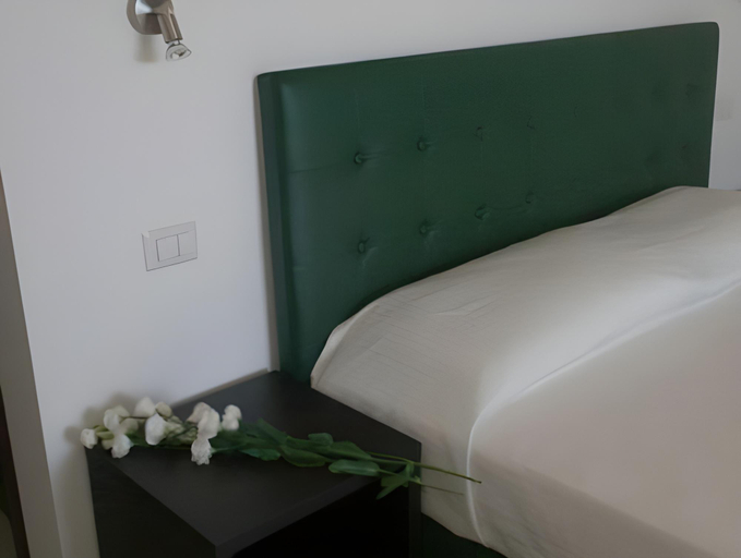 Bedroom 3, La Zagara Hotel, Messina