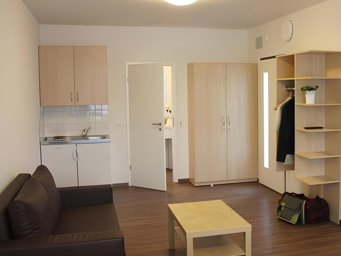 Others 5, City Motel Soest, Soest