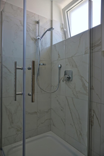 Bathroom 5, Gastehaus Jasmin, Lindau (Bodensee)