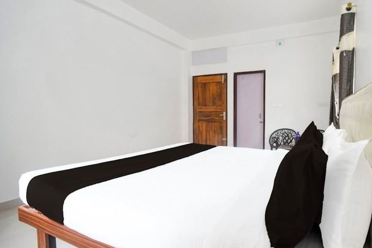 Bedroom 3, Hotel Crystal INN, Cuttack