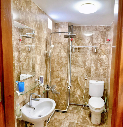Bathroom 2, Nam Khánh Motel, Hoàn Kiếm