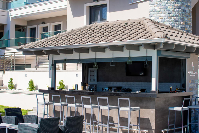 Food & Drinks, Semiramis Luxury Suites, East Macedonia and Thrace