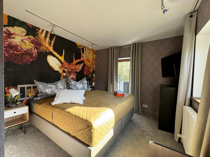 Bedroom, Two Brothers Inn, Schwaz