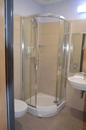 Bathroom 4, Hotel Kolna - darmowy parking, basen w cenie, Kraków City