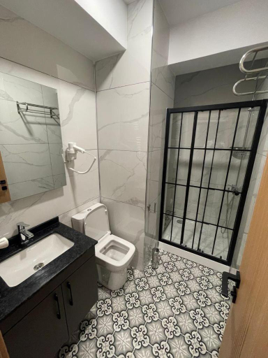 Shower 4, Almin Apart Hotel, Bağcılar