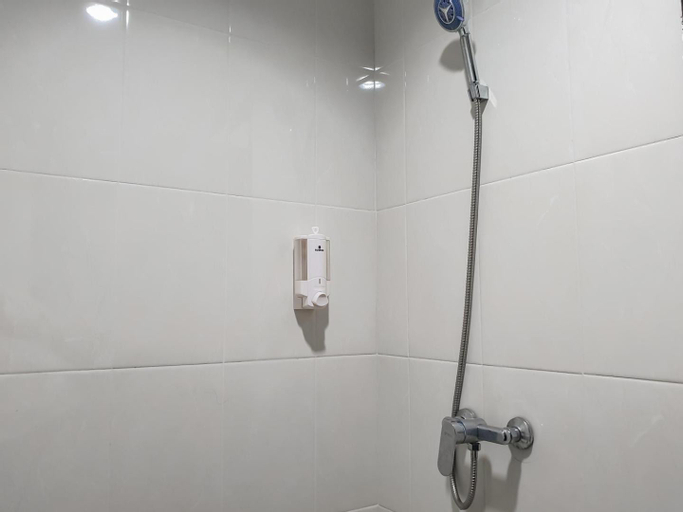 Bathroom 4