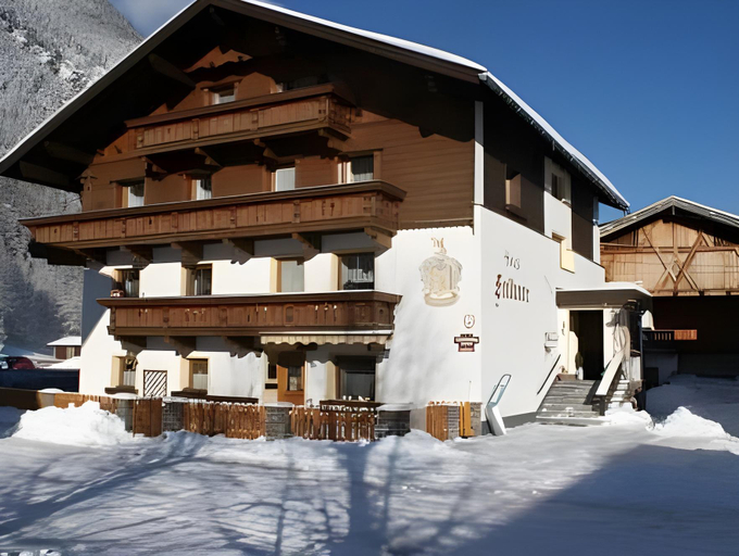 Others 4, Albert'n Haus, Imst