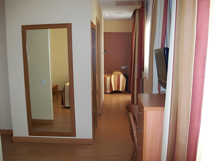 Bedroom, Hotel Horitzo by Pierre & Vacances, Girona